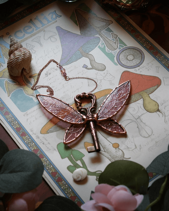 La clef des fées roses